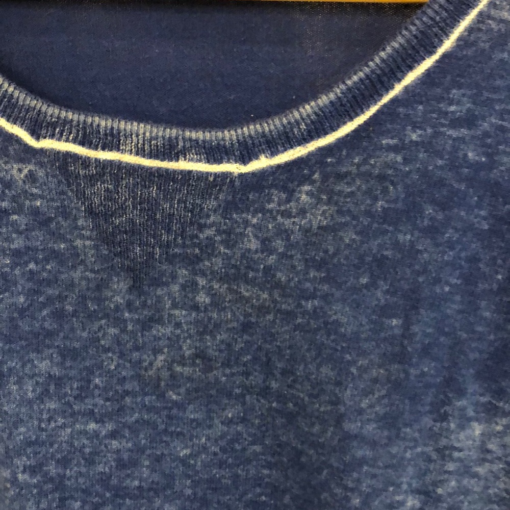 GAP Blue Sweater - Picture 4 of 8